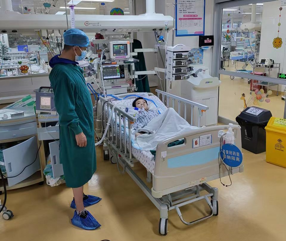 利津县跨省救护车出租公司