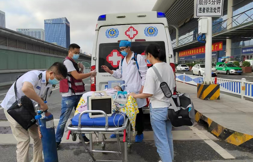 利津县救护车出租公司