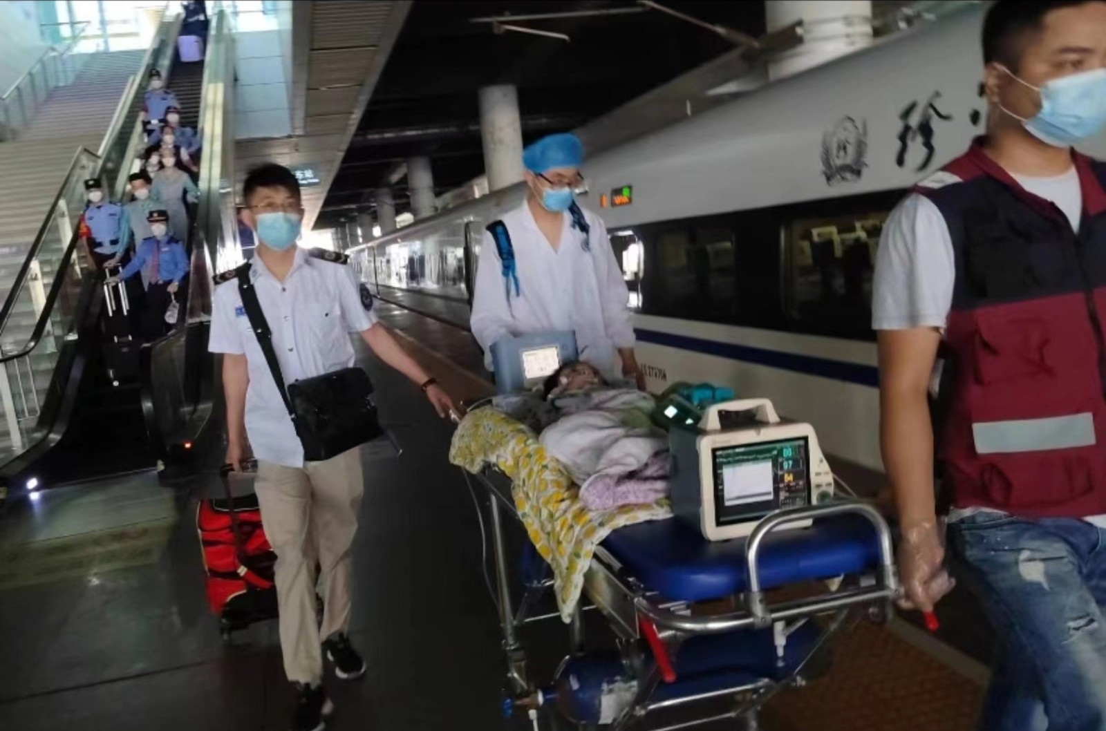 利津县高铁转运公司